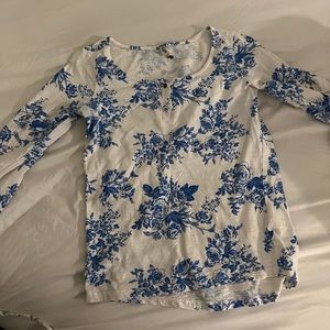 Long sleeve tee with blue floral print size S